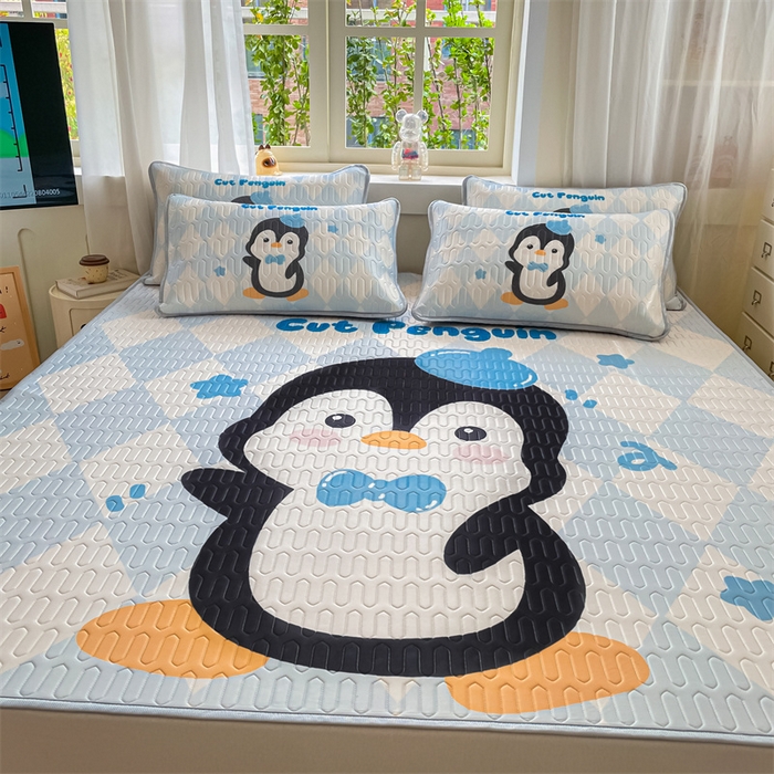 91家纺网 家纺一手货源 找家纺 布卢姆床垫 2025新款卡通A类大版数码凉感丝乳胶凉席 小企鹅