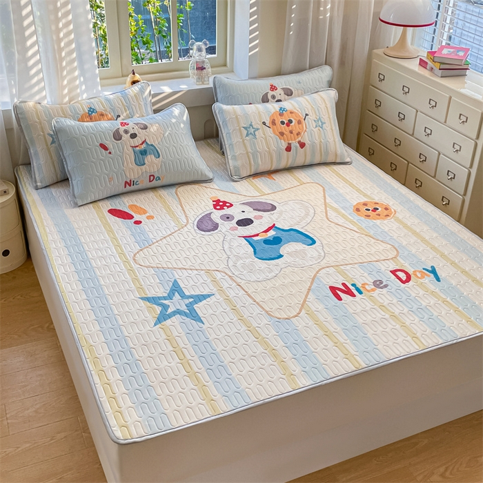 91家纺网 家纺一手货源 找家纺 布卢姆床垫 2025新款卡通A类大版数码凉感丝乳胶凉席 星星狗