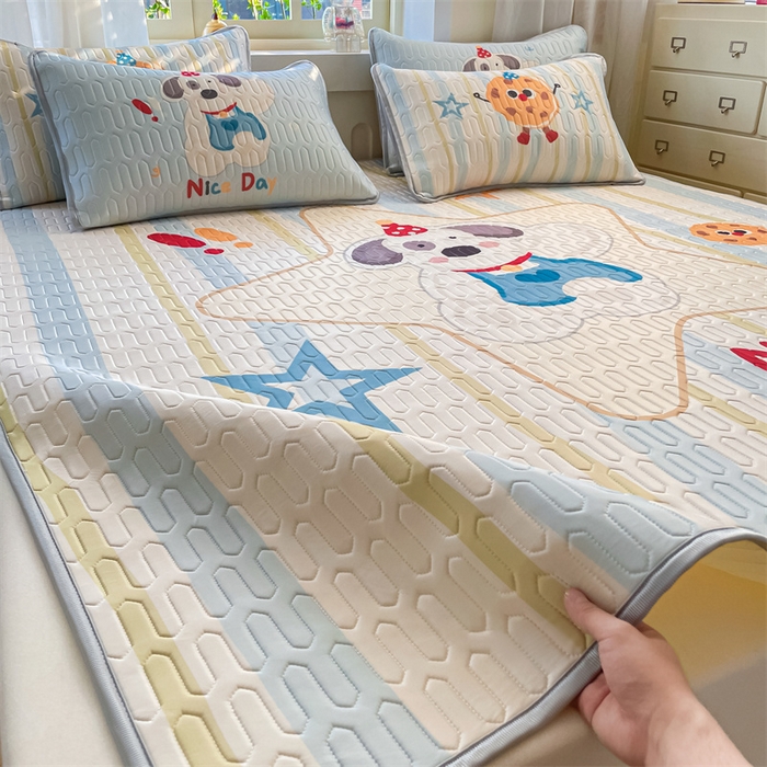 91家纺网 家纺一手货源 找家纺 布卢姆床垫 2025新款卡通A类大版数码凉感丝乳胶凉席 星星狗