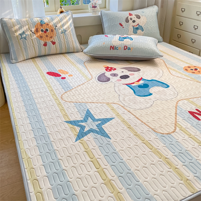 91家纺网 家纺一手货源 找家纺 布卢姆床垫 2025新款卡通A类大版数码凉感丝乳胶凉席 星星狗