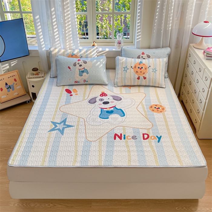 91家纺网 家纺一手货源 找家纺 布卢姆床垫 2025新款卡通A类大版数码凉感丝乳胶凉席 星星狗