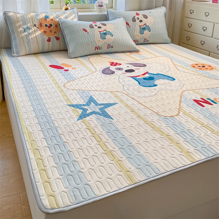91家纺网 家纺一手货源 找家纺 布卢姆床垫 2025新款卡通A类大版数码凉感丝乳胶凉席 星星狗