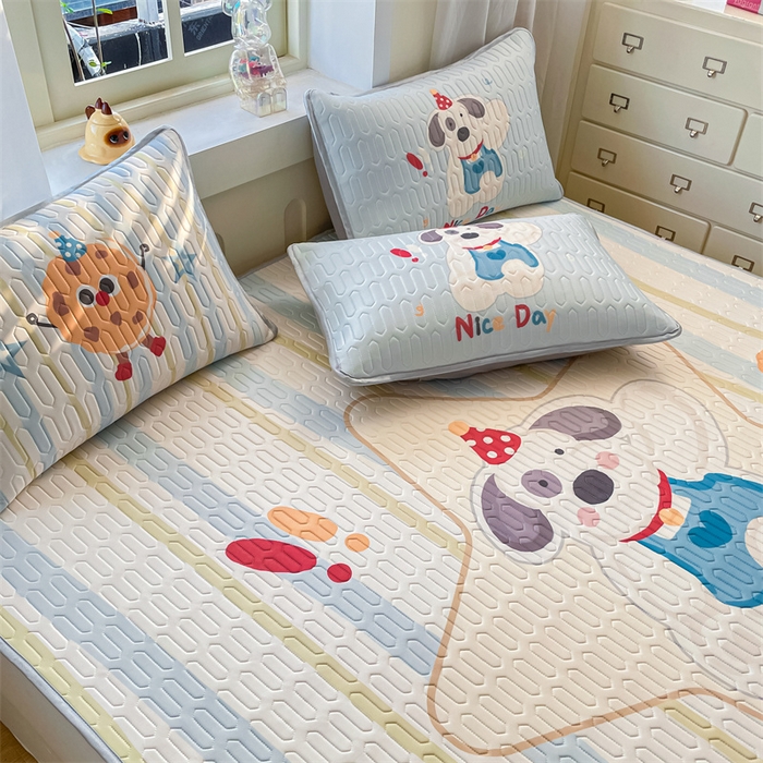 91家纺网 家纺一手货源 找家纺 布卢姆床垫 2025新款卡通A类大版数码凉感丝乳胶凉席 星星狗