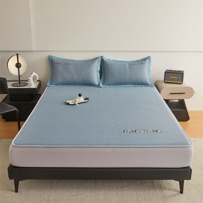 91家纺网 家纺一手货源 找家纺 （总）布卢姆床垫 2025新款A类PE凉感华夫格刺绣凉豆豆席床笠款