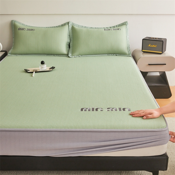 91家纺网 家纺一手货源 找家纺 布卢姆床垫 2025新款A类PE凉感华夫格刺绣凉豆豆席床笠款 豆豆床笠-果绿