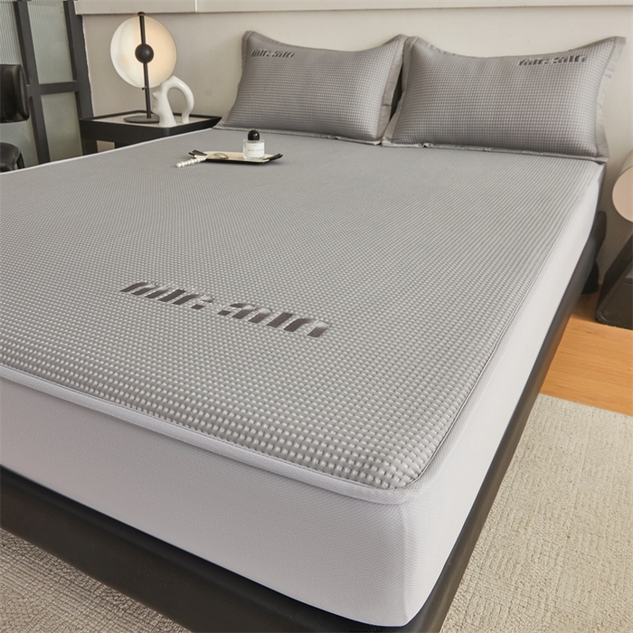 91家纺网 家纺一手货源 找家纺 布卢姆床垫 2025新款A类PE凉感华夫格刺绣凉豆豆席床笠款 豆豆床笠-深灰