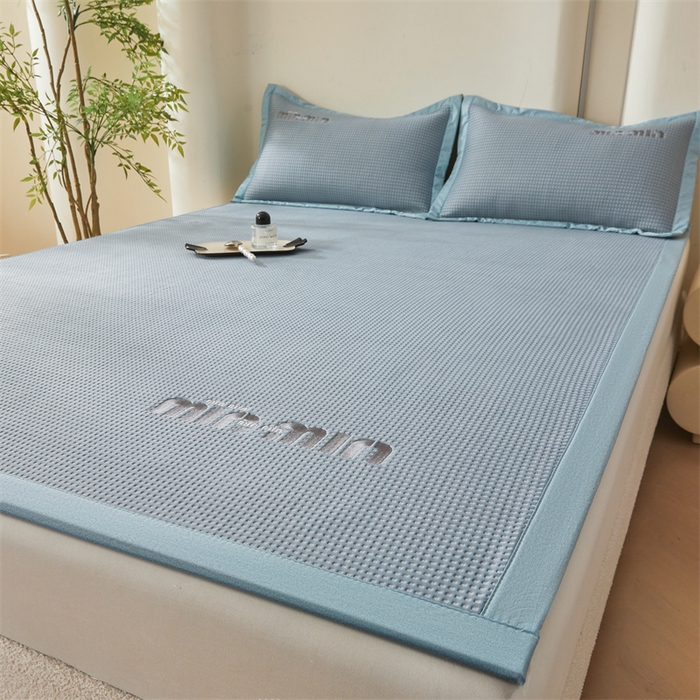 91家纺网 家纺一手货源 找家纺 布卢姆床垫 2025新款A类乙纶PE刺绣凉豆豆席豆豆床席凉席 豆豆床席-梵星蓝