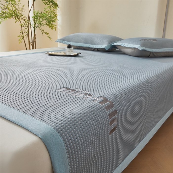 91家纺网 家纺一手货源 找家纺 布卢姆床垫 2025新款A类乙纶PE刺绣凉豆豆席豆豆床席凉席 豆豆床席-梵星蓝