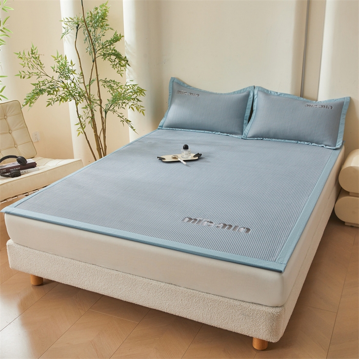 91家纺网 家纺一手货源 找家纺 布卢姆床垫 2025新款A类乙纶PE刺绣凉豆豆席豆豆床席凉席 豆豆床席-梵星蓝