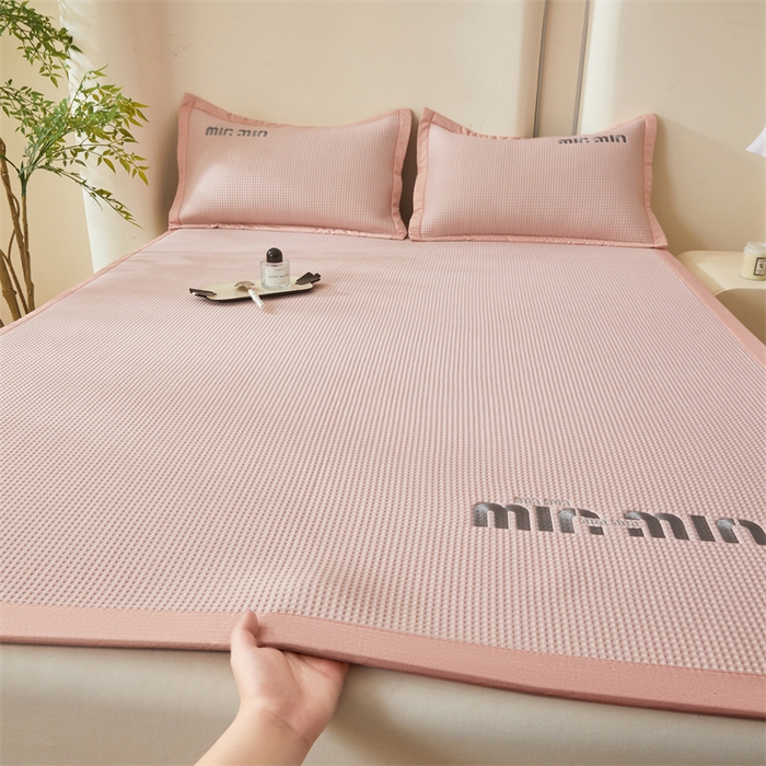 91家纺网 家纺一手货源 找家纺 布卢姆床垫 2025新款A类乙纶PE刺绣凉豆豆席豆豆床席凉席 豆豆床席-粉色