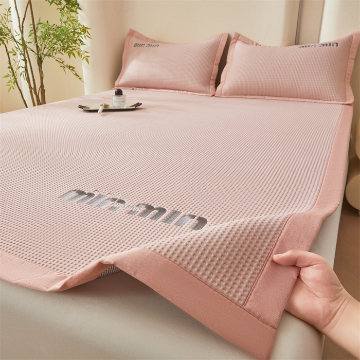 91家纺网 家纺一手货源 找家纺 布卢姆床垫 2025新款A类乙纶PE刺绣凉豆豆席豆豆床席凉席 豆豆床席-粉色