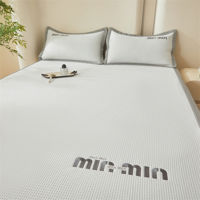 91家纺网 家纺一手货源 找家纺 布卢姆床垫 2025新款A类乙纶PE刺绣凉豆豆席豆豆床席凉席 豆豆床席-奶白