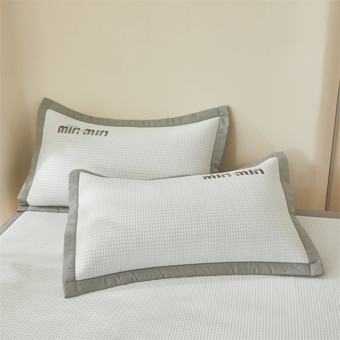 91家纺网 家纺一手货源 找家纺 布卢姆床垫 2025新款A类乙纶PE刺绣凉豆豆席豆豆床席凉席 豆豆床席-奶白