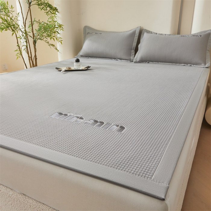 91家纺网 家纺一手货源 找家纺 布卢姆床垫 2025新款A类乙纶PE刺绣凉豆豆席豆豆床席凉席 豆豆床席-深灰