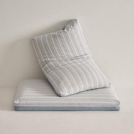 91家纺网 家纺一手货源 找家纺 （总）乐可 2025新款3D条纹双拼枕枕头枕芯