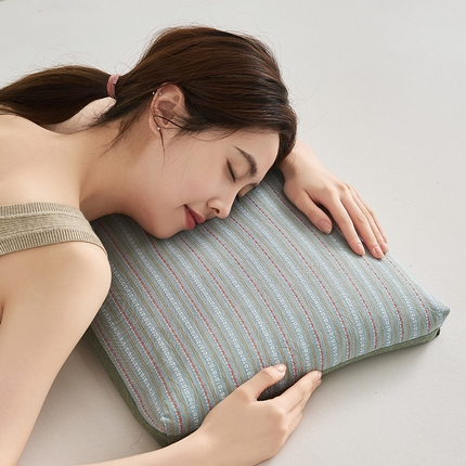 91家纺网 家纺一手货源 找家纺 （总）乐可 2025新款3D条纹双拼枕枕头枕芯