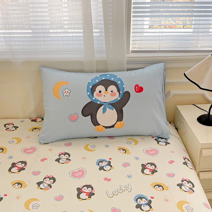 91家纺网 家纺一手货源 找家纺 一霖家纺 2025新款高克重云朵棉数码印花＋毛巾绣四件套 音乐企鹅