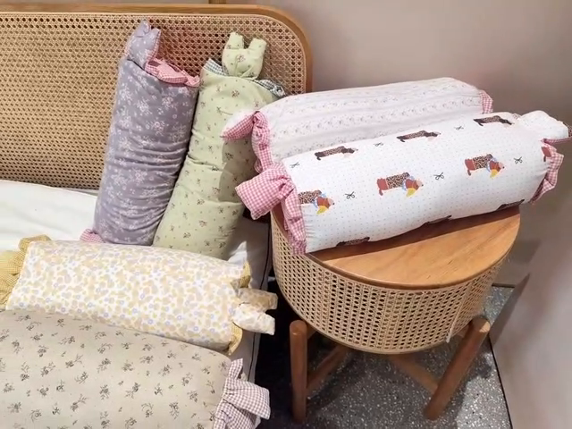 91家纺网 家纺一手货源 找家纺 （总）伟邦枕芯 2025新款全棉双层纱小碎花兔兔荞麦枕