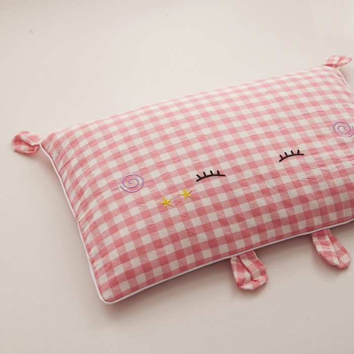 91家纺网 家纺一手货源 找家纺 （总）幸运草 2025新款格子卡通儿童纯荞麦枕头夏季幼儿园小学生全荞麦壳枕芯