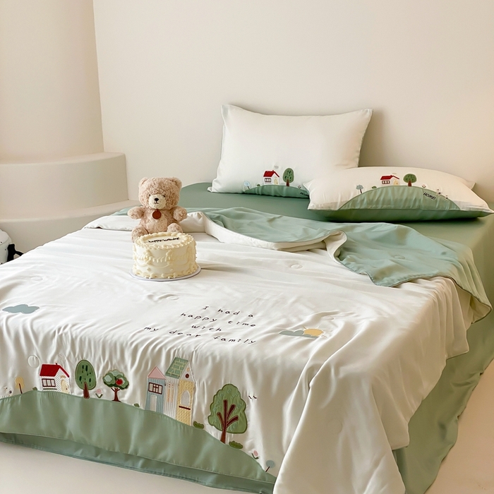 91家纺网 家纺一手货源 找家纺 （总）星野 2025新款60s进口奥地利兰精天丝刺绣夏被夏凉被空调被-绿野小筑