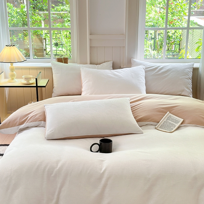 91家纺网 家纺一手货源 找家纺 菡宝 2025新款A类简约风全棉色织小提花四件套 支持定做定制尺寸 千鸟格白