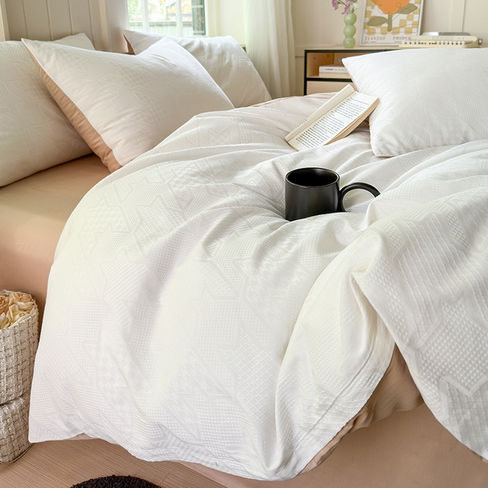 91家纺网 家纺一手货源 找家纺 菡宝 2025新款A类简约风全棉色织小提花四件套 支持定做定制尺寸 千鸟格白