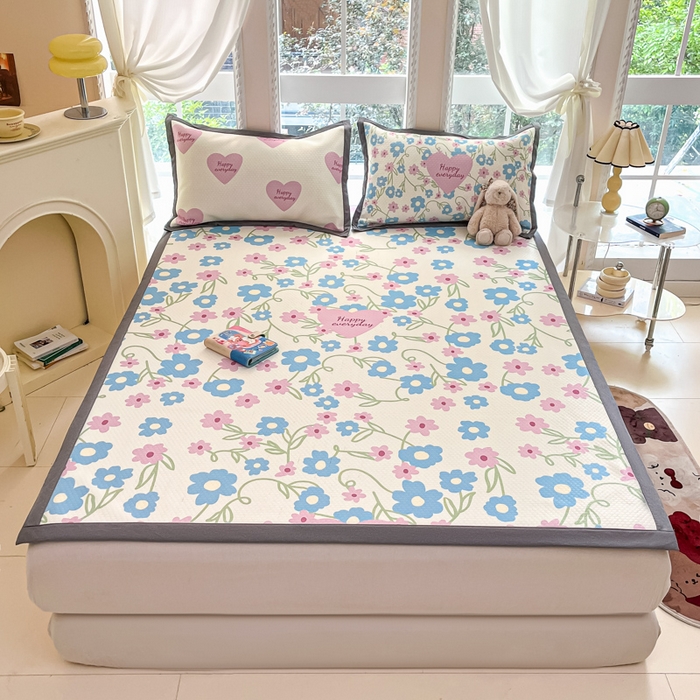 91家纺网 家纺一手货源 找家纺 Sweet dreams甜梦 2025新款数码印花凉感豆豆软席凉席席子系列-小版 爱心小花