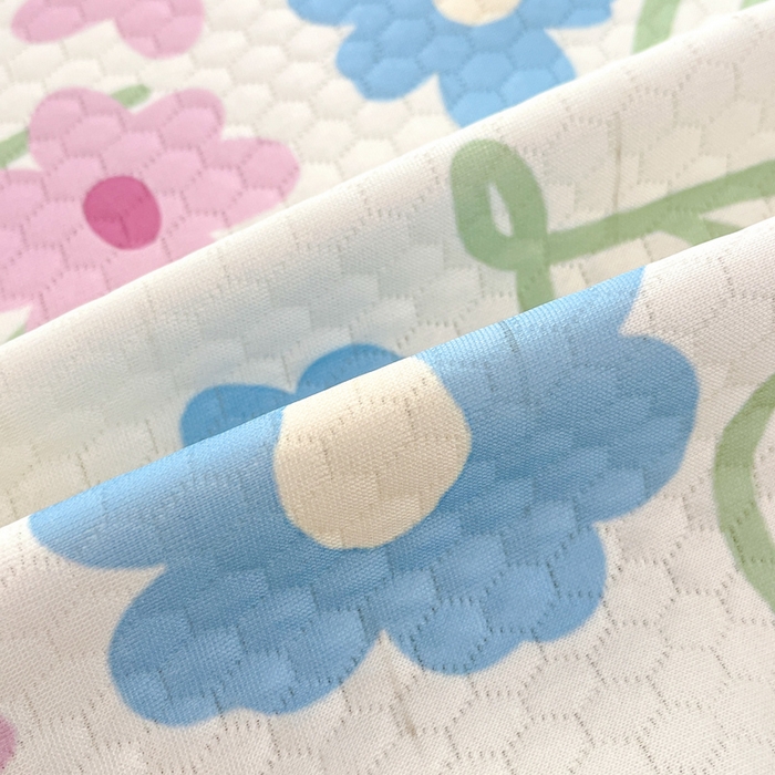 91家纺网 家纺一手货源 找家纺 Sweet dreams甜梦 2025新款数码印花凉感豆豆软席凉席席子系列-小版 爱心小花