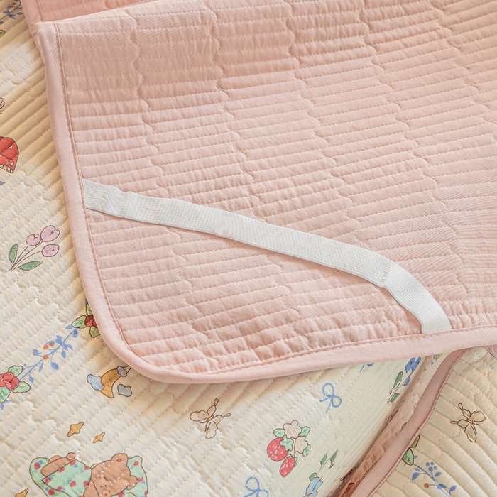 91家纺网 家纺一手货源 找家纺  （提供买家秀 爆款花型 不断货）2025新款小清新印花全棉床盖学生床盖套件-跑量款 蛋糕女孩