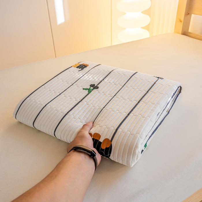 91家纺网 家纺一手货源 找家纺  （提供买家秀 爆款花型 不断货）2025新款小清新印花全棉床盖学生床盖套件-跑量款 爱神小狗