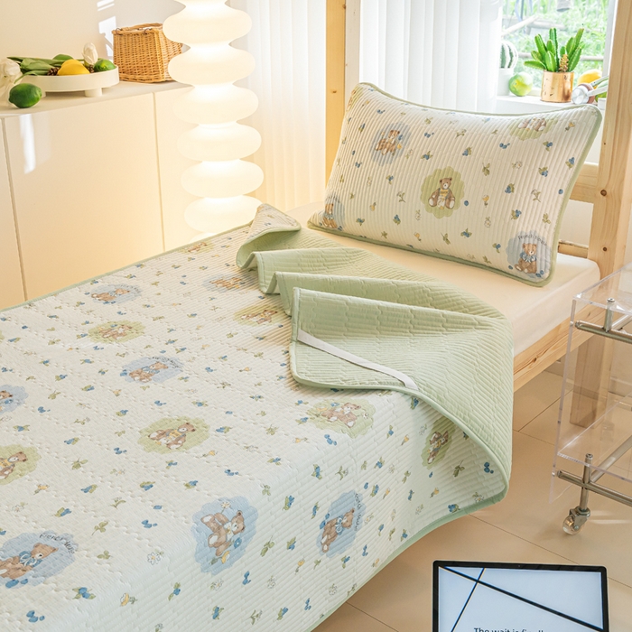  （提供买家秀 爆款花型 不断货）2025新款小清新印花全棉床盖学生床盖套件-跑量款 蜜罐熊