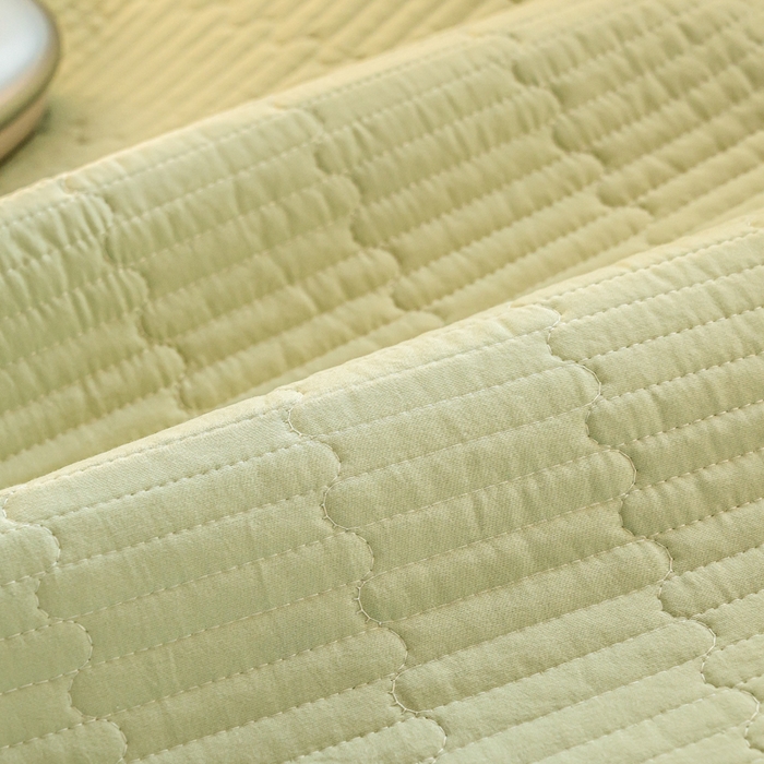 91家纺网 家纺一手货源 找家纺  （提供买家秀 爆款花型 不断货）2025新款小清新印花全棉床盖学生床盖套件-跑量款 蜜罐熊