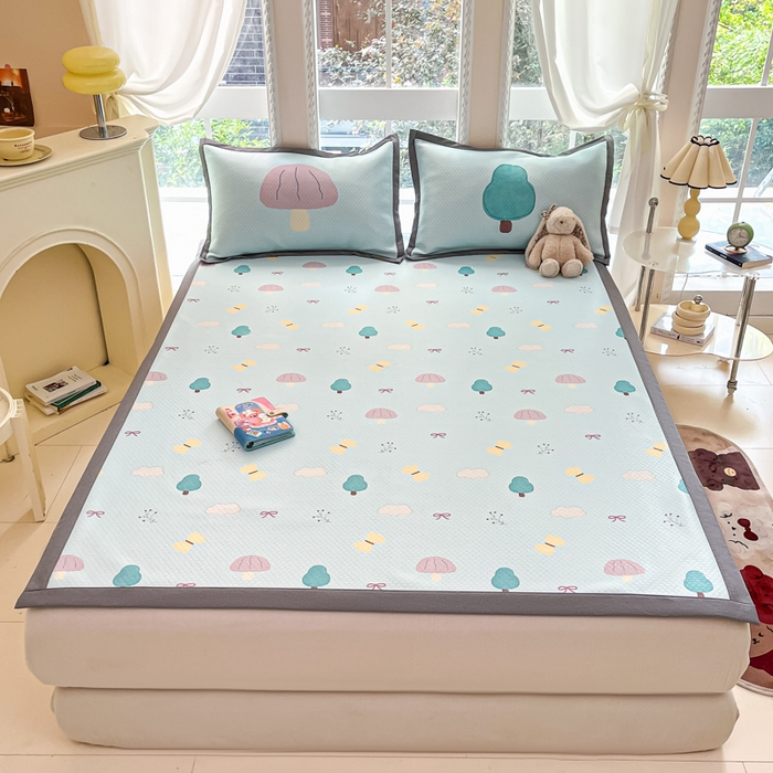 91家纺网 家纺一手货源 找家纺 Sweet dreams甜梦 2025新款数码印花凉感豆豆软席凉席席子系列-小版 小森林