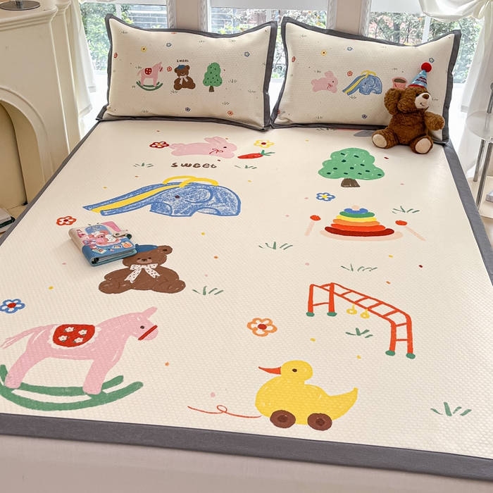 91家纺网 家纺一手货源 找家纺 Sweet dreams甜梦 2025新款数码印花凉感豆豆软席凉席席子系列-大版 动物乐园