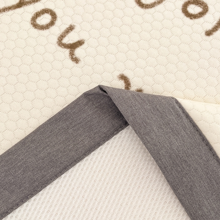 91家纺网 家纺一手货源 找家纺 Sweet dreams甜梦 2025新款数码印花凉感豆豆软席凉席席子系列-大版 狗狗的早餐