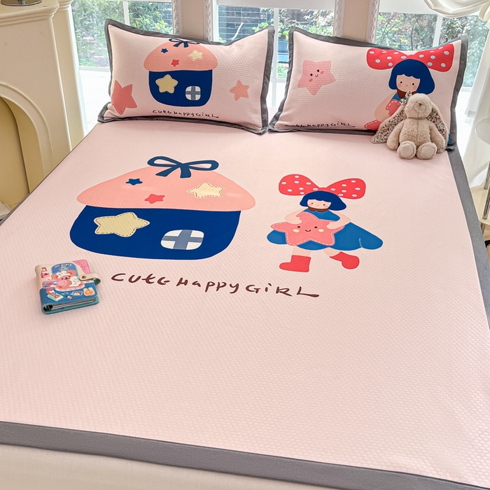 91家纺网 家纺一手货源 找家纺 Sweet dreams甜梦 2025新款数码印花凉感豆豆软席凉席席子系列-大版 蘑菇小姑娘