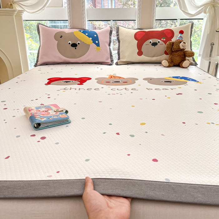 Sweet dreams甜梦 2025新款数码印花凉感豆豆软席凉席席子系列-大版 三只小熊