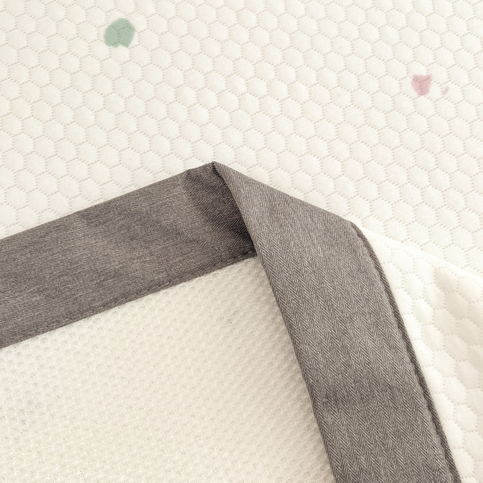 91家纺网 家纺一手货源 找家纺 Sweet dreams甜梦 2025新款数码印花凉感豆豆软席凉席席子系列-大版 三只小熊