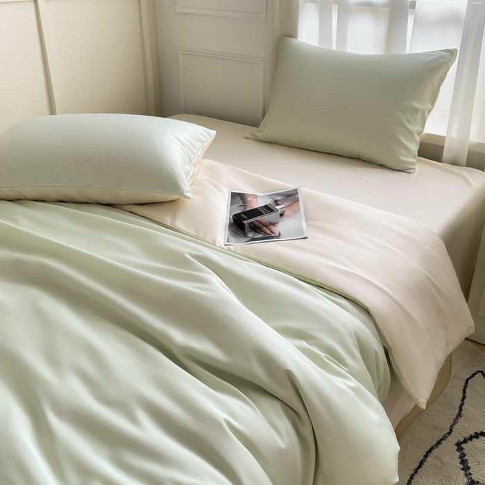 91家纺网 家纺一手货源 找家纺  （提供买家秀 爆款花型 不断货）2025新款夏季水洗冰丝四件套水洗真丝纯色双拼风格二 双拼-奶昔白+青草绿