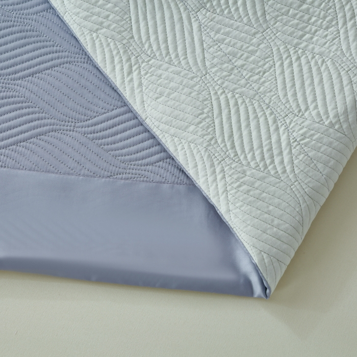 91家纺网 家纺一手货源 找家纺 OL家纺 2025新款60S兰精天丝带刺绣防滑床盖 灰紫