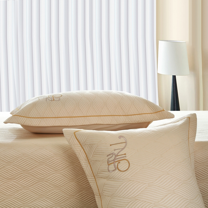 91家纺网 家纺一手货源 找家纺 OL家纺 2025新款60S兰精天丝带刺绣防滑床盖 奶茶色