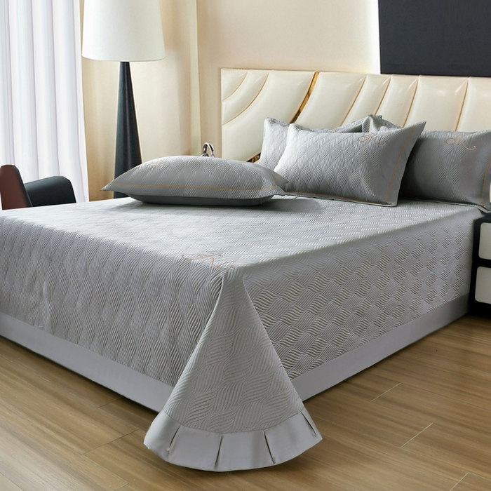 91家纺网 家纺一手货源 找家纺 OL家纺 2025新款60S兰精天丝带刺绣防滑床盖 深灰