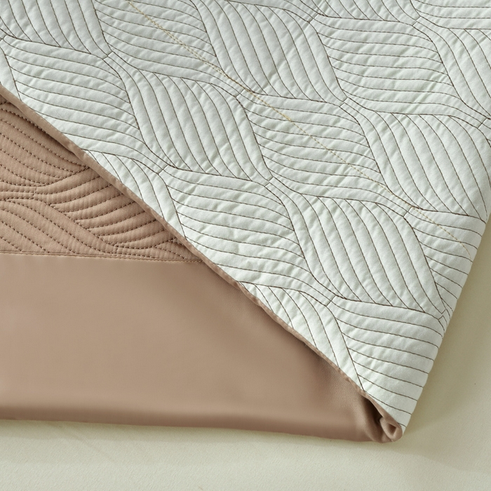 91家纺网 家纺一手货源 找家纺 OL家纺 2025新款60S兰精天丝带刺绣防滑床盖 深咖