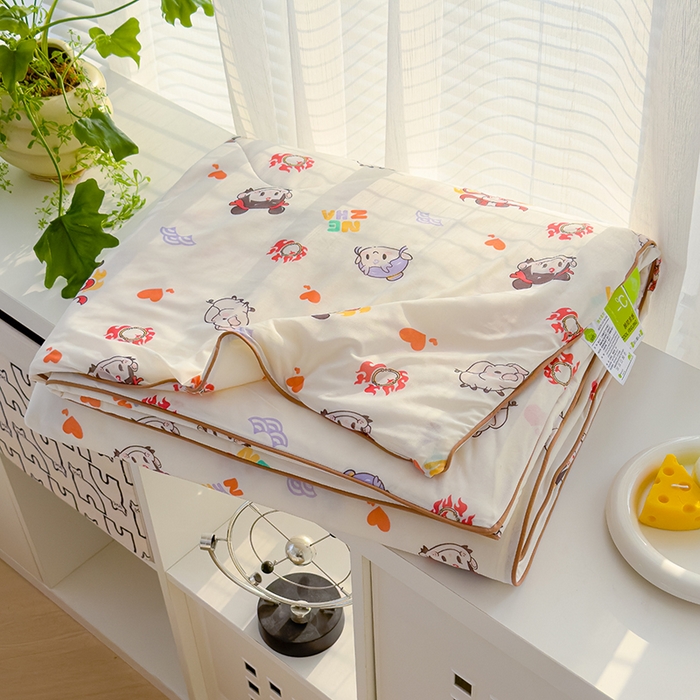 91家纺网 家纺一手货源 找家纺 （总）赫梵茜 2025春夏新款锦氨凉感丝冰皮软席床盖夏被夏凉被空调被四件套