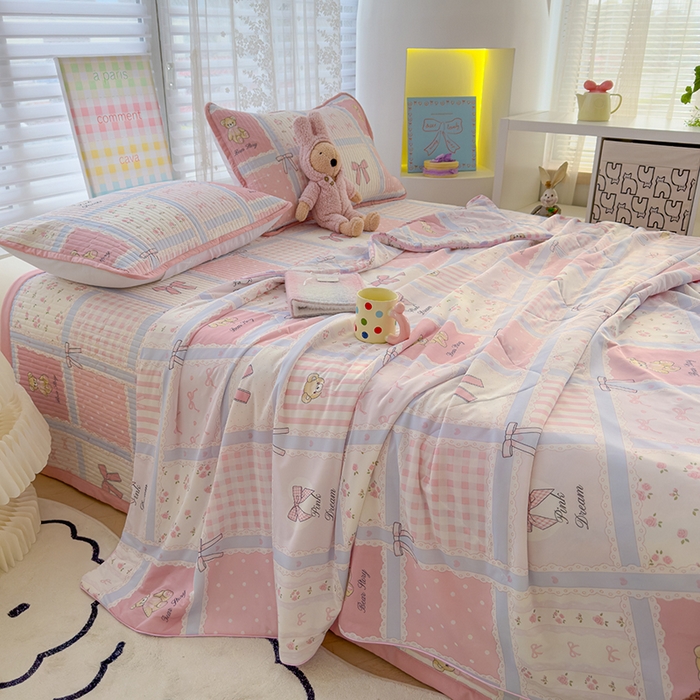 91家纺网 家纺一手货源 找家纺 （总）赫梵茜 2025春夏新款锦氨凉感丝冰皮软席床盖夏被夏凉被空调被四件套