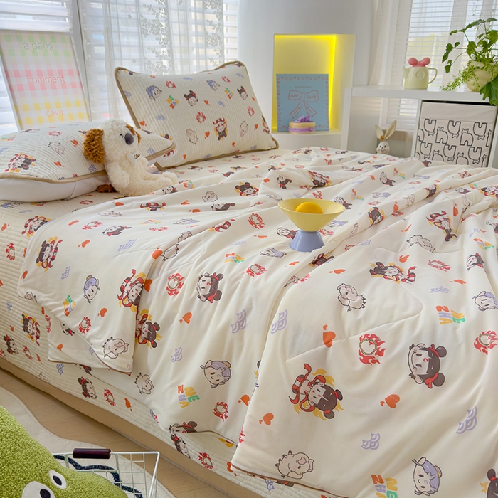 91家纺网 家纺一手货源 找家纺 赫梵茜 2025春夏新款锦氨凉感丝冰皮软席床盖夏被夏凉被空调被四件套 小团子