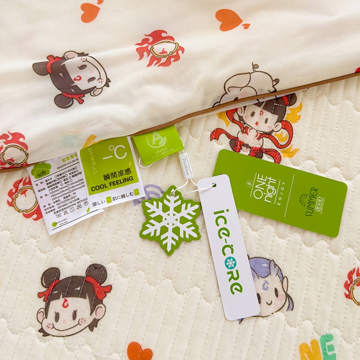 91家纺网 家纺一手货源 找家纺 赫梵茜 2025春夏新款锦氨凉感丝冰皮软席床盖夏被夏凉被空调被四件套 小团子