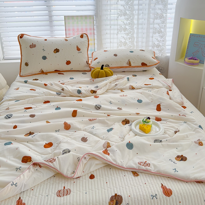 91家纺网 家纺一手货源 找家纺 赫梵茜 2025春夏新款无套路不墨迹锦氨凉感丝双面印花小冰皮夏被夏凉被空调被可机洗 贝贝南瓜