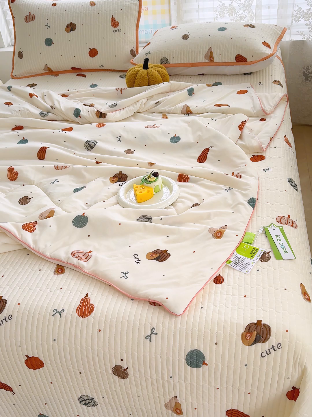 91家纺网 家纺一手货源 找家纺 赫梵茜 2025春夏新款无套路不墨迹锦氨凉感丝双面印花小冰皮夏被夏凉被空调被可机洗 贝贝南瓜