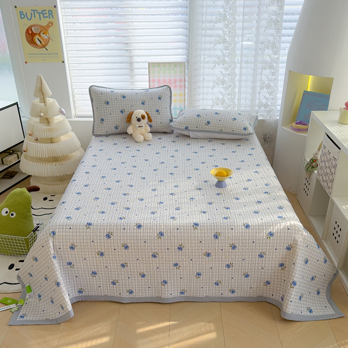 91家纺网 家纺一手货源 找家纺 赫梵茜 2025春夏新款锦氨凉感丝冰皮软席床盖夏被夏凉被空调被四件套 初夏薄荷